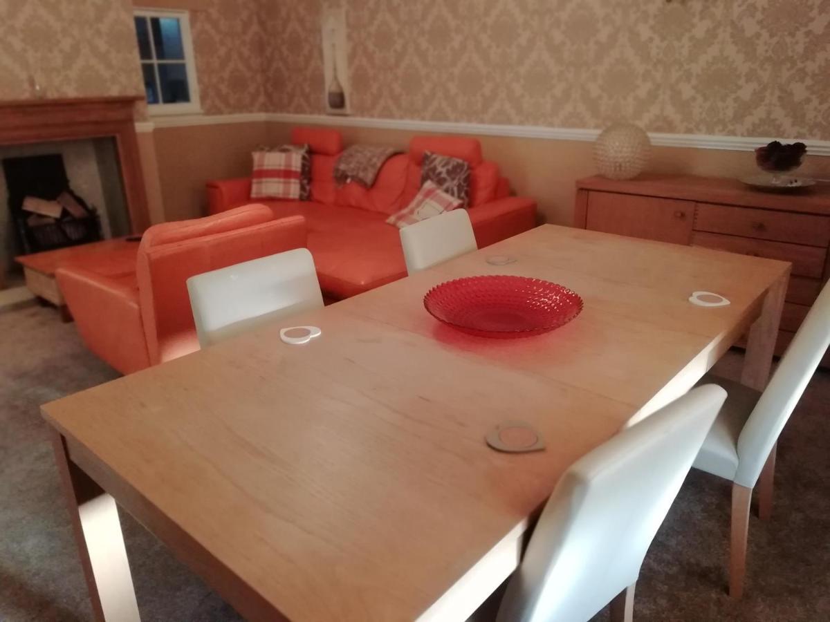 Tillicoultry Carvetii - Halite House - 3 Bed House Sleeps Up To 5 People 아파트 외부 사진